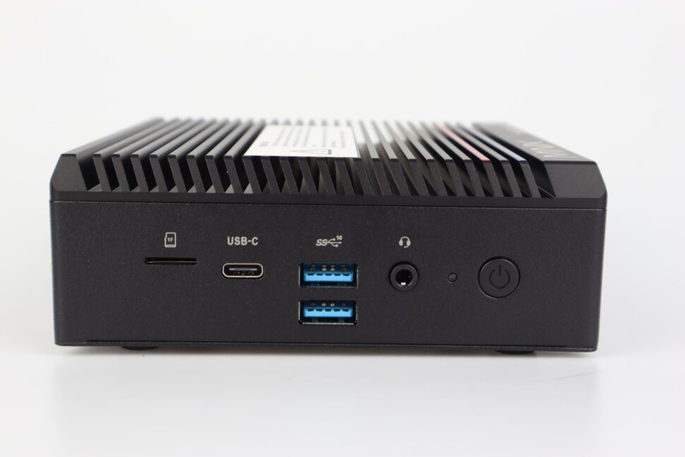 Minix Z100 0dB Mini PC Anschluesse 4