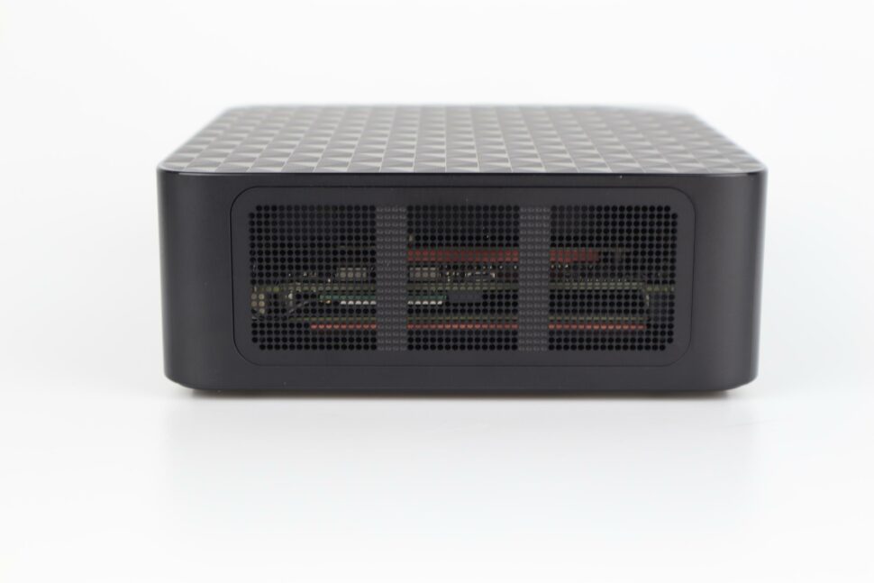 Beelink SER6 Max Mini PC Oeffnungen 2