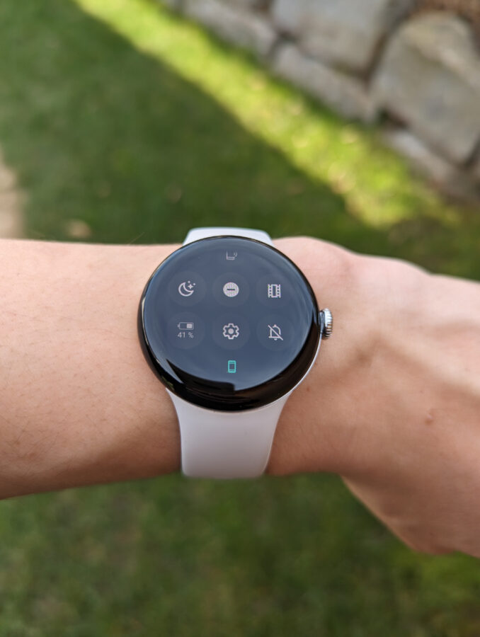 Google Pixel Watch 2 Display 07