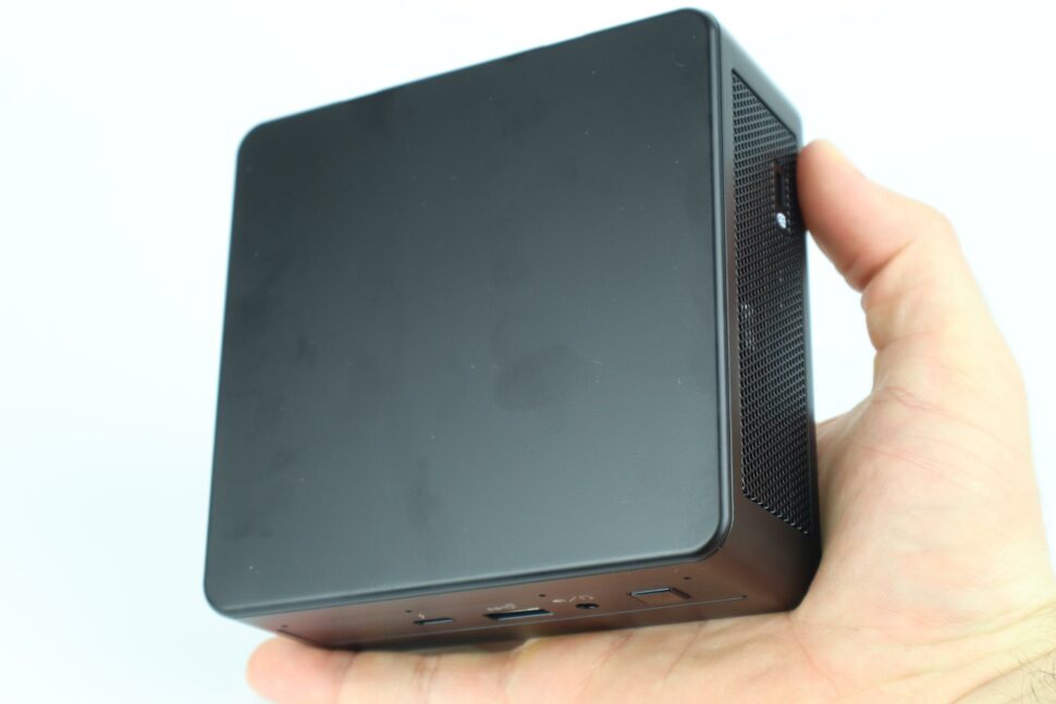 NUC 11 PAH i7 Design Verarbeitung 3