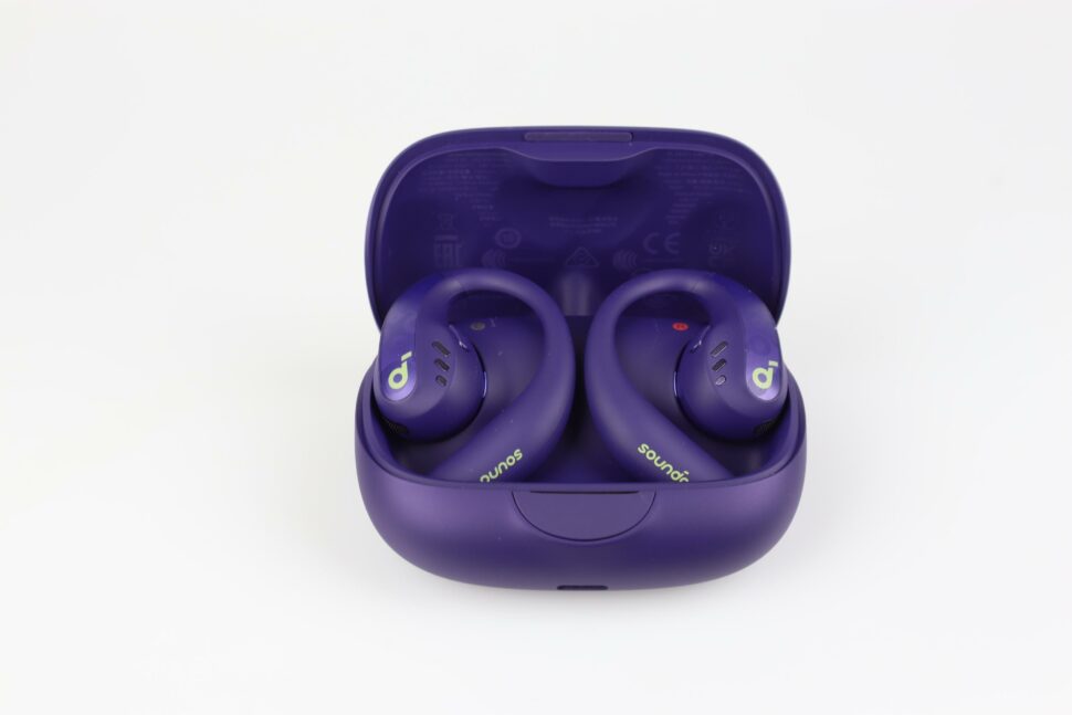 Soundcore AeroFit Pro Pairing 1