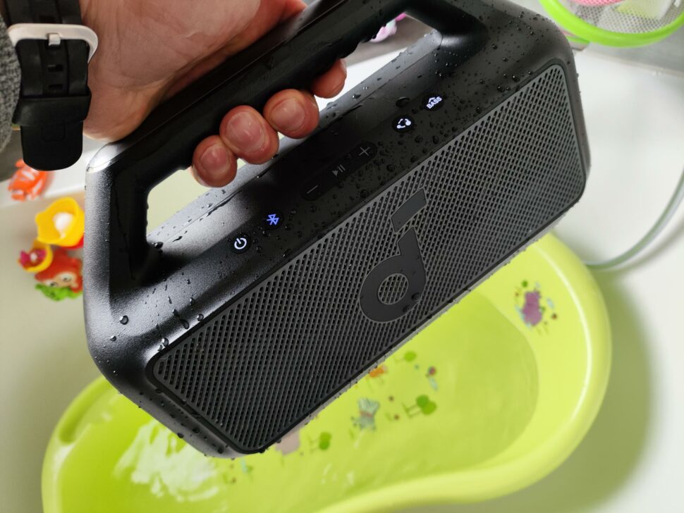 Anker Soundcore Boom 2 Wasser3