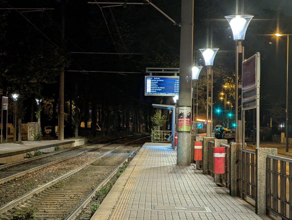 Google Pixel 9 Pro XL Camera Zoom Night 8