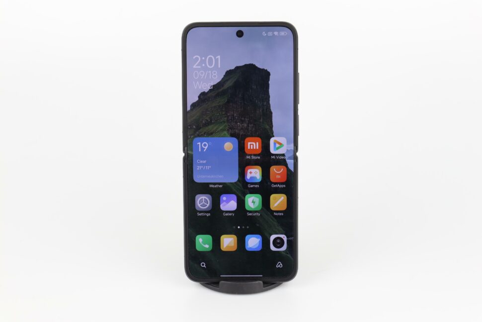 Xiaomi Mix Flip Design 1