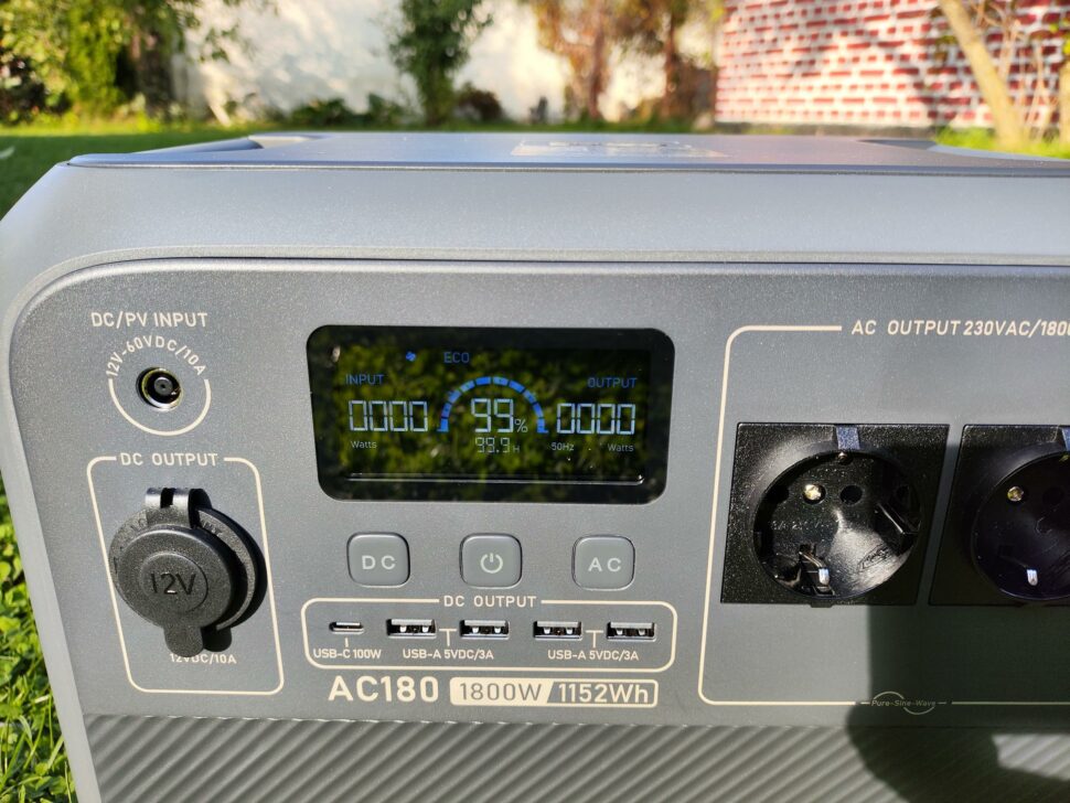 Bluetti AC180 Display 2