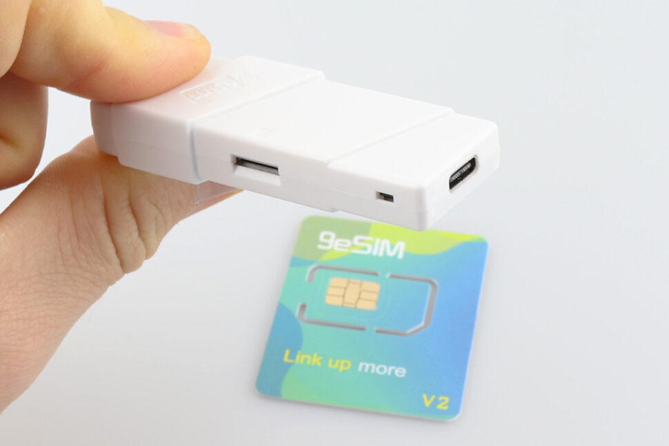 9eSIM Test Card Reader