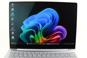 Samsung Galaxy Book 4 Edge Test Display 2