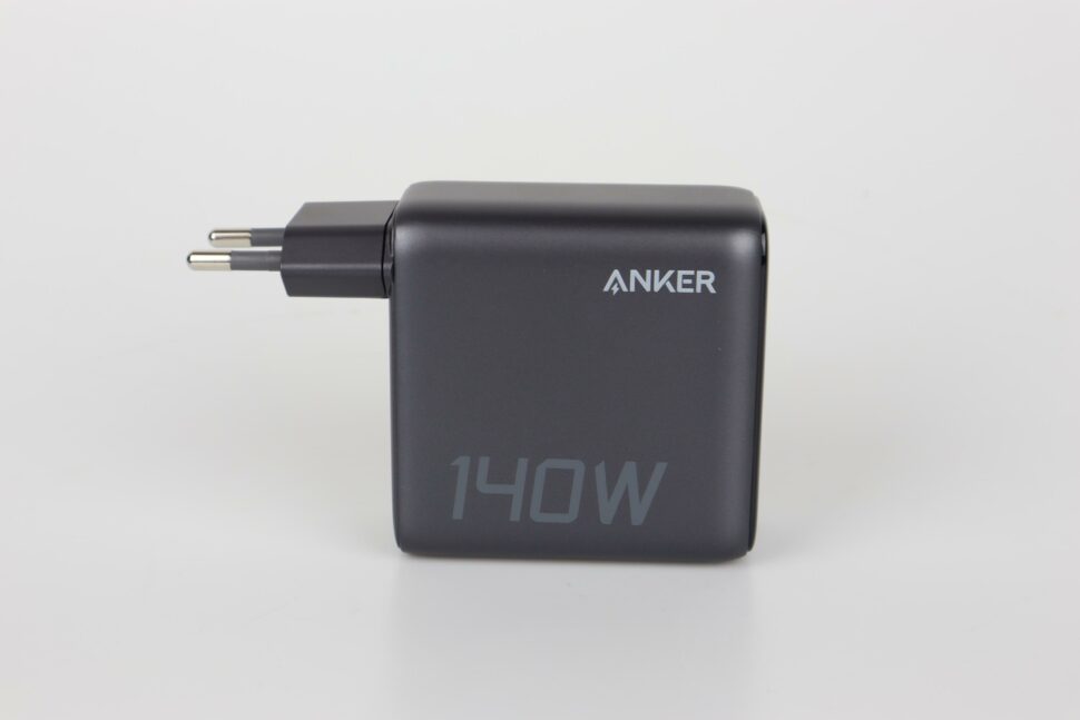 Anker 140W 4 Port Ladeadapter Klapp Design 1