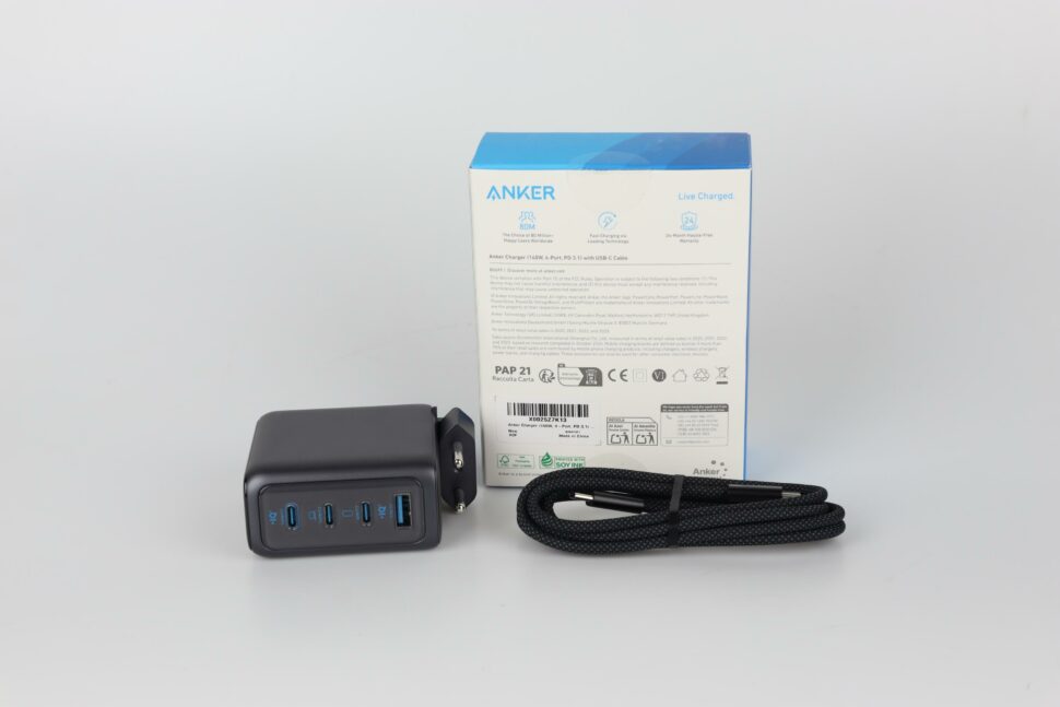 Anker 140W 4 Port Ladeadapter Lieferumfang