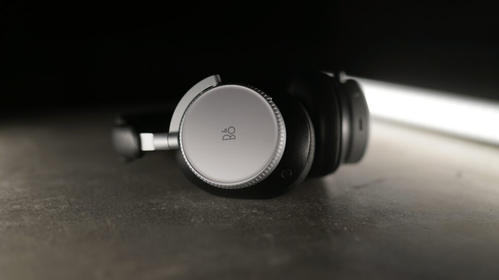 Bang Olufsen Beoplay H100 Banner 1