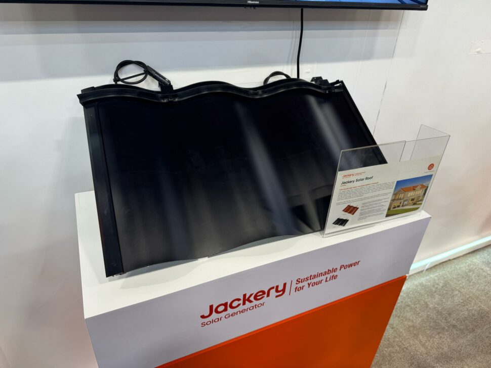 Jackery CES2025 Solardachziegel 2