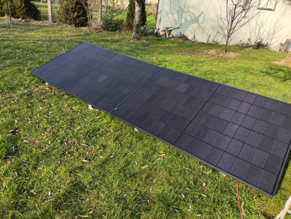 Kleines Kraftwerk Solarmodule und Halterung