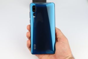 Elephone U2 Hand 1