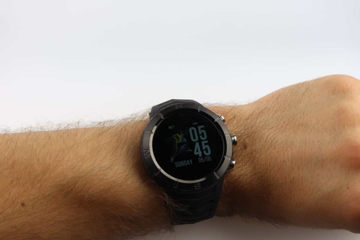 No1 DT08 smartwatch Handgelenk (2)