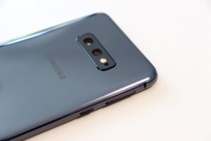 Samsung galaxy s10e 6