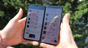 Xiaomi Mi 9 vs Axon 10 Pro Display 1